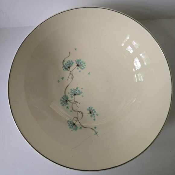 Vintage Blue Lace Earthenware Vegetable Bowl With Blue Floral Design - Picture 10 of 13